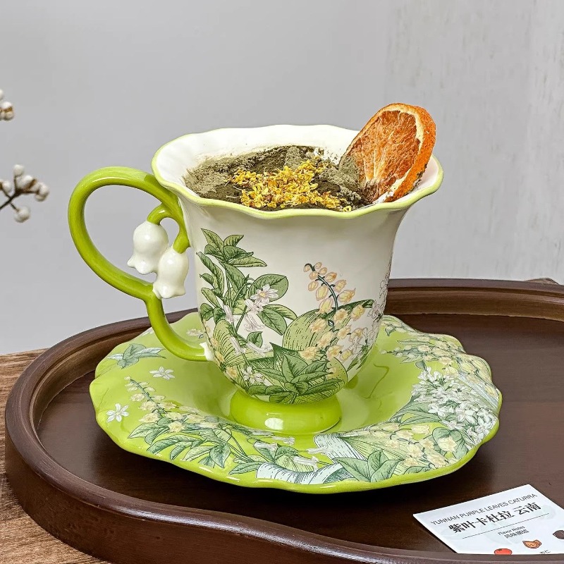 Lelietje-van-dalen bloeiende a - Coffee Tea Set Up recensie en prijs