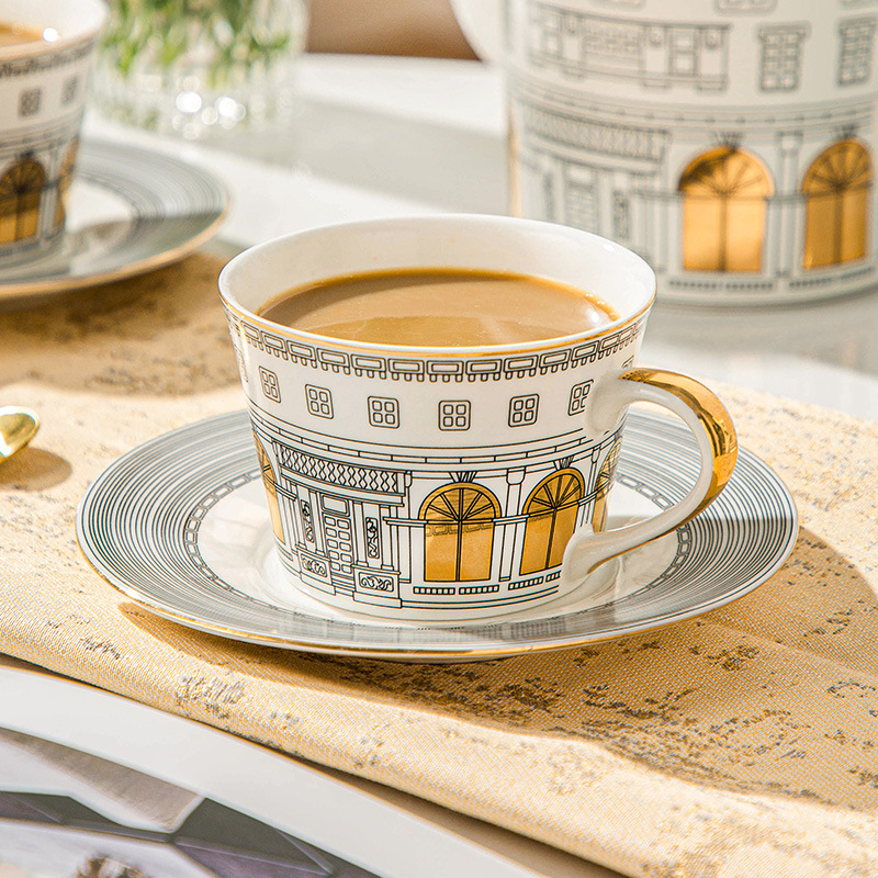 Architecturale kop en schotel  - Coffee Tea Set Up recensie en prijs